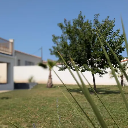 Lueur De Semesterbostad