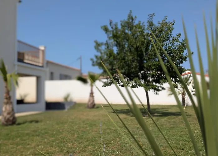 Lueur De Semesterbostad